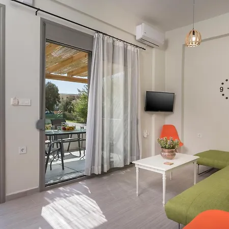 Sea Breeze Apartments Kolymbari Exterior photo